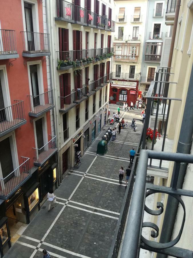 Balcon Curva De Estafeta - Centro Apartment Pamplona Luaran gambar