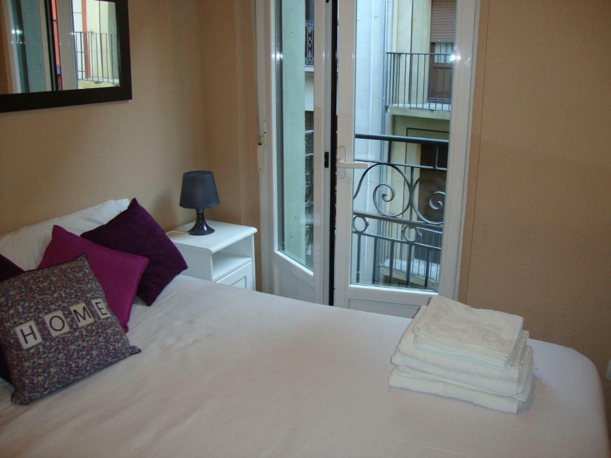 Balcon Curva De Estafeta - Centro Apartment Pamplona Luaran gambar